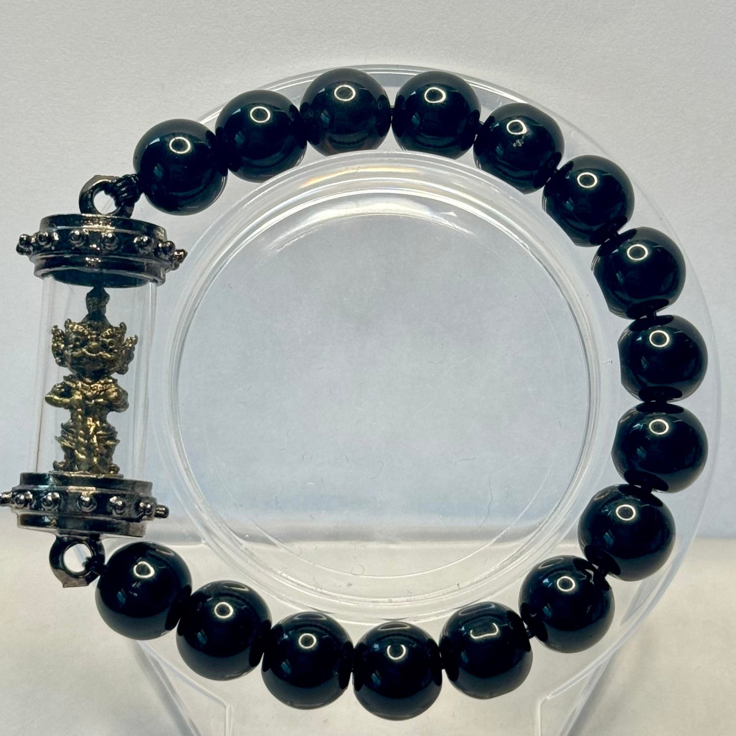 Thao Kuwen Amulet with Obsidian.