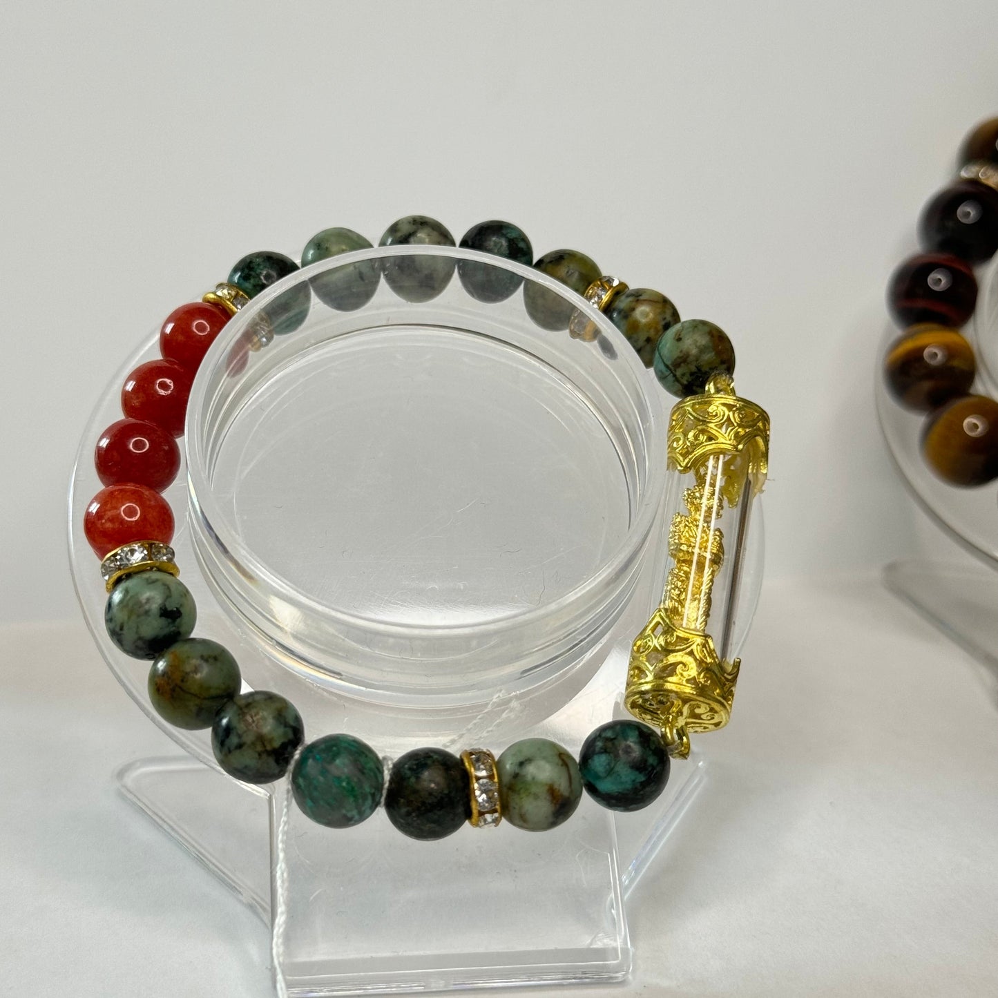 Thao Wetsuwan Amulet & Crystal Bracelet